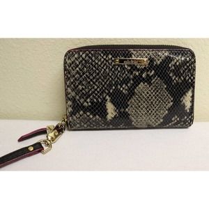 Stella And Dot Wristlet Wallet Snakeskin Pattern